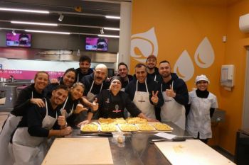 gallery/corsi_personalizzati/corsi_aziendali/2025-02-19/Otto_in_cucina_-_Corso_aziendale_-_2025-02-19-000.JPG
