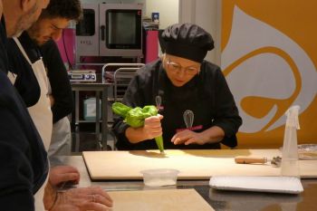 gallery/corsi_personalizzati/corsi_aziendali/2025-02-19/Otto_in_cucina_-_Corso_aziendale_-_2025-02-19-009.JPG