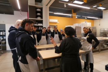 gallery/corsi_personalizzati/corsi_aziendali/2025-02-19/Otto_in_cucina_-_Corso_aziendale_-_2025-02-19-020.JPG