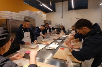 gallery/corsi_personalizzati/corsi_aziendali/2025-02-19/Otto_in_cucina_-_Corso_aziendale_-_2025-02-19-024.JPG