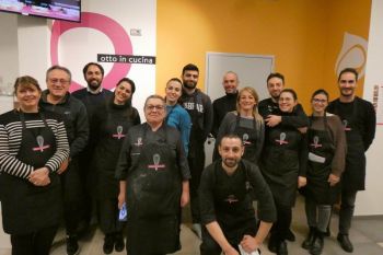 gallery/corso_per_coppie/2023-02-14/otto_in_cucina_-_corso_di_coppia_-_2023-02-14_000.JPG