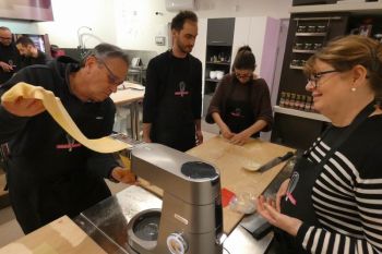 gallery/corso_per_coppie/2023-02-14/otto_in_cucina_-_corso_di_coppia_-_2023-02-14_012.JPG