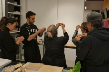 gallery/corso_per_coppie/2023-02-14/otto_in_cucina_-_corso_di_coppia_-_2023-02-14_015.JPG
