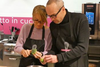 gallery/corso_per_coppie/2023-02-14/otto_in_cucina_-_corso_di_coppia_-_2023-02-14_018.JPG