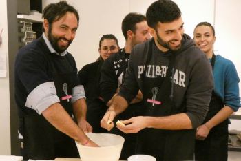 gallery/corso_per_coppie/2023-02-14/otto_in_cucina_-_corso_di_coppia_-_2023-02-14_022.JPG