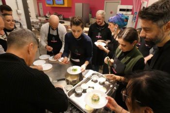 gallery/corso_per_coppie/2025-02-14/otto_in_cucina_-_corso_di_coppia_-_2025-02-14_007.JPG