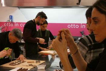 gallery/corso_per_coppie/2025-02-14/otto_in_cucina_-_corso_di_coppia_-_2025-02-14_010.JPG