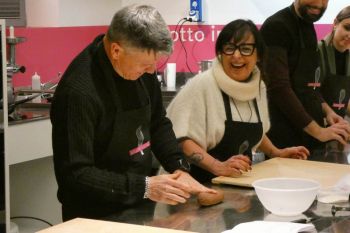 gallery/corso_per_coppie/2025-02-14/otto_in_cucina_-_corso_di_coppia_-_2025-02-14_022.JPG