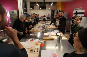 gallery/corso_per_coppie/2025-02-14/otto_in_cucina_-_corso_di_coppia_-_2025-02-14_027.JPG