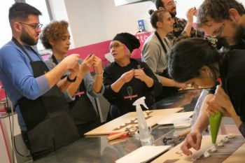 gallery/corso_per_coppie/2025-03-15/otto_in_cucina_-_corso_di_coppia_-_2025-03-15_013.JPG