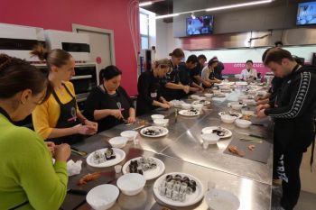 gallery/cucina_etnica/cucina_giapponese/2023-04-01/Otto_in_cucina_-_Cucina_Giapponese_-_2023-04-01-010.JPG