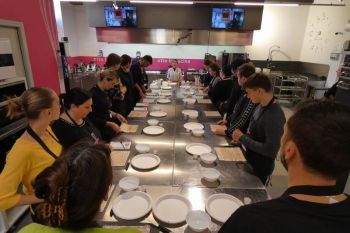 gallery/cucina_etnica/cucina_giapponese/2023-04-01/Otto_in_cucina_-_Cucina_Giapponese_-_2023-04-01-024.JPG