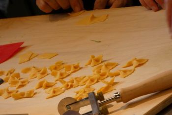 gallery/cucina_menu/cucina_regionale/Emilia_Romagna/2025-03-22/Otto_in_cucina_-_Cucina_Bolognese_-_2025-03-22-011.JPG
