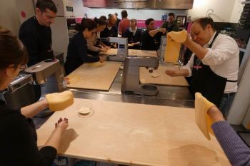 gallery/cucina_menu/cucina_regionale/Emilia_Romagna/2025-03-22/Otto_in_cucina_-_Cucina_Bolognese_-_2025-03-22-020.JPG