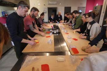 gallery/cucina_menu/cucina_regionale/Emilia_Romagna/2025-03-22/Otto_in_cucina_-_Cucina_Bolognese_-_2025-03-22-031.JPG