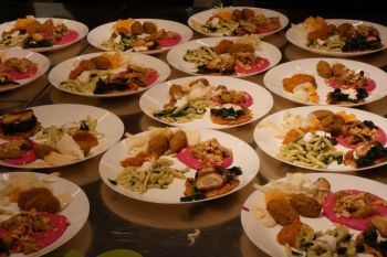 gallery/cucina_vegana/2025-03-06/Otto_in_cucina_-_Cucina_Vegana_-_2025-03-06-001.JPG