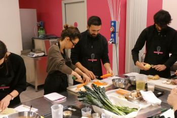 gallery/cucina_vegana/2025-03-06/Otto_in_cucina_-_Cucina_Vegana_-_2025-03-06-019.JPG