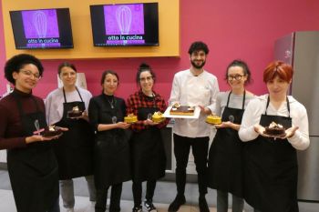 gallery/dolci/torte_moderne/2025-03-29/Otto_in_cucina_-_Torte_moderne_-_2025-03-30-000.JPG
