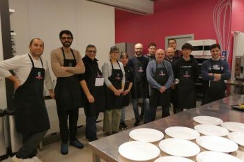 gallery/lezione_4_riso_brodo_creme_vellutate/2025-02-26/Otto_in_cucina_-_Cucina_Base_-_Riso_Brodo_Creme_Vellutate_-_2025-02-26-000.JPG