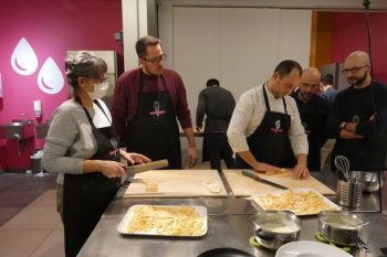 gallery/lezione_4_riso_brodo_creme_vellutate/2025-02-26/Otto_in_cucina_-_Cucina_Base_-_Riso_Brodo_Creme_Vellutate_-_2025-02-26-006.JPG