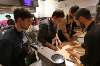 gallery/lezione_4_riso_brodo_creme_vellutate/2025-02-26/Otto_in_cucina_-_Cucina_Base_-_Riso_Brodo_Creme_Vellutate_-_2025-02-26-012.JPG