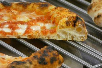 gallery/lievitati/pizza_al_piatto/2023-01-18/Otto_in_cucina_-_Pizza_al_Piatto_-_2023-01-18-011.JPG