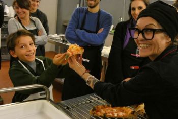 gallery/lievitati/pizza_al_piatto/2023-01-18/Otto_in_cucina_-_Pizza_al_Piatto_-_2023-01-18-013.JPG