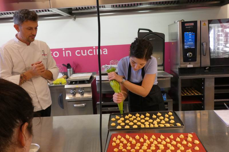 Otto_in_cucina_-_Pasticceria_Base_-_Lezione_1_-_2023-10-07-015.jpg