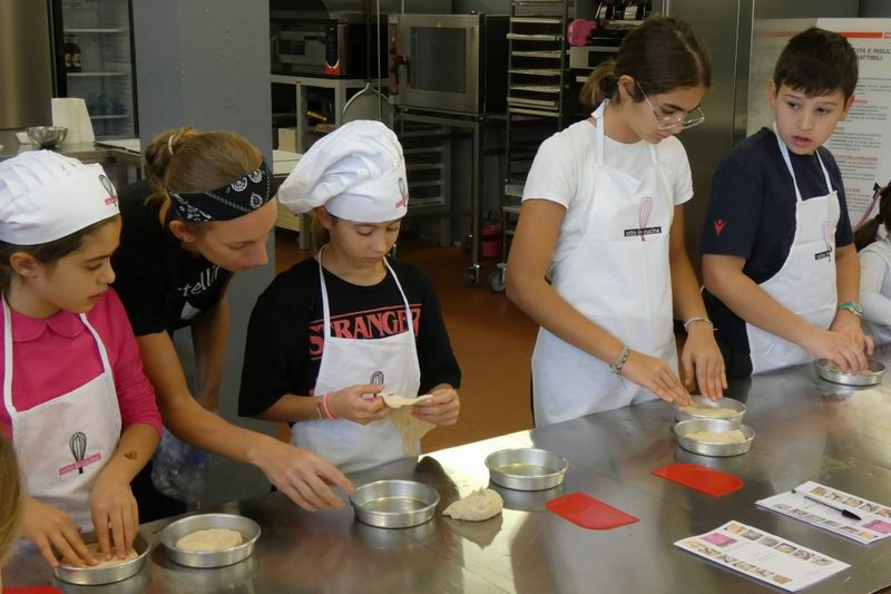 Otto_in_cucina_-_Pane_e_Pizza_bambini_-_2023-11-04-031.jpg