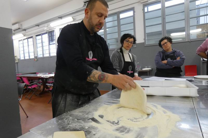 Otto_in_cucina_-_Corso_professionale_pizza_-_2023-02-27-007.jpg