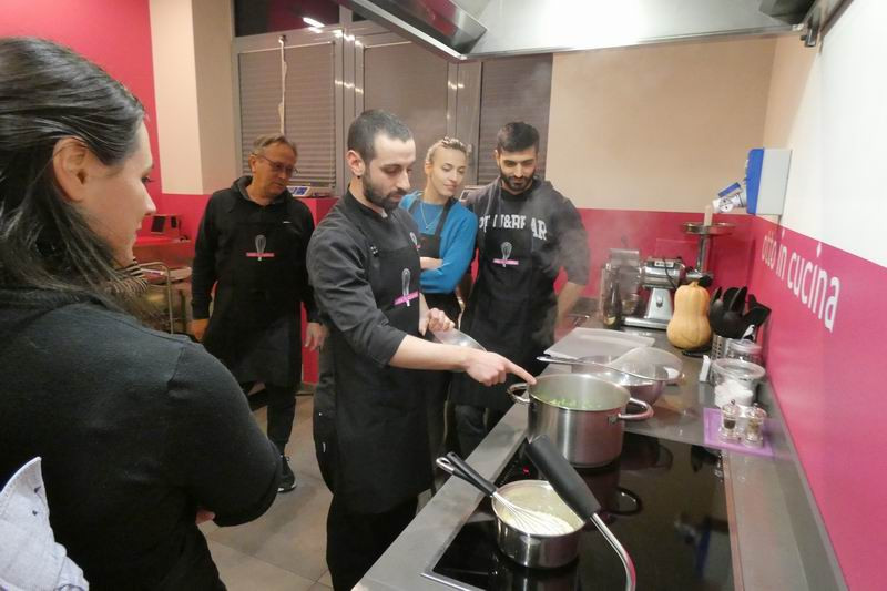 otto_in_cucina_-_corso_di_coppia_-_2023-02-14_017.jpg