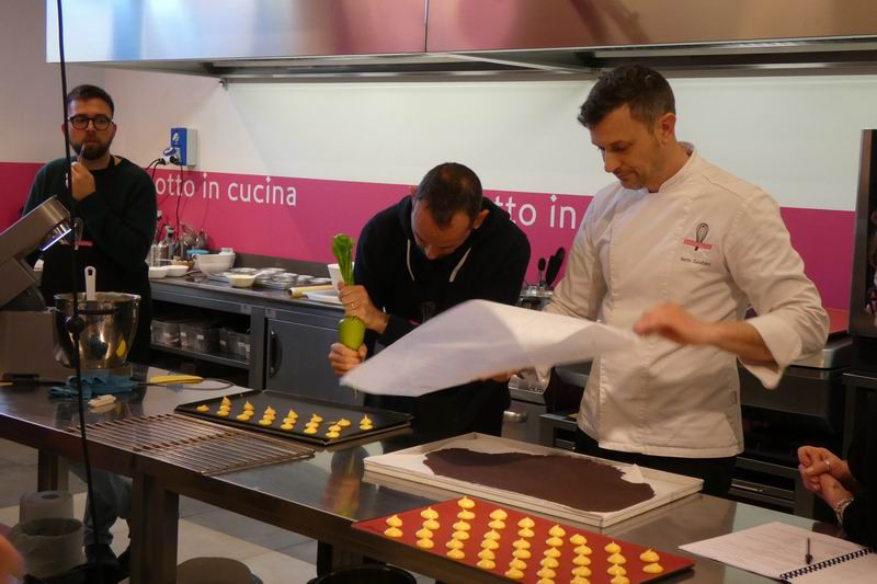 Otto_in_cucina_-_Pasticceria_Base_-_Lezione_1_-_2023-04-15-016.jpg