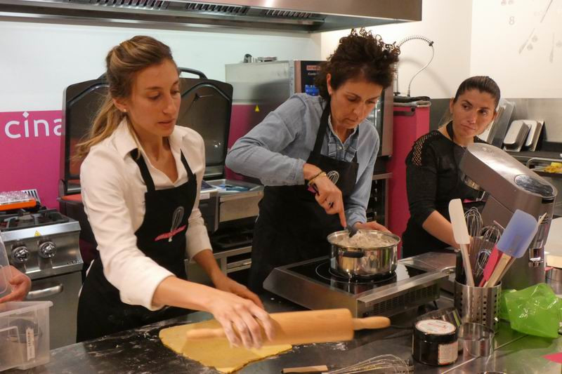 Otto_in_cucina_-_Pasticceria_Base_Serale_-_Lezione_1_-_2023-04-28-019.jpg