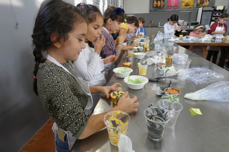 Otto_in_cucina_-_Cup_Cake_Halloween_bambini_-_2024-10-26-008.jpg