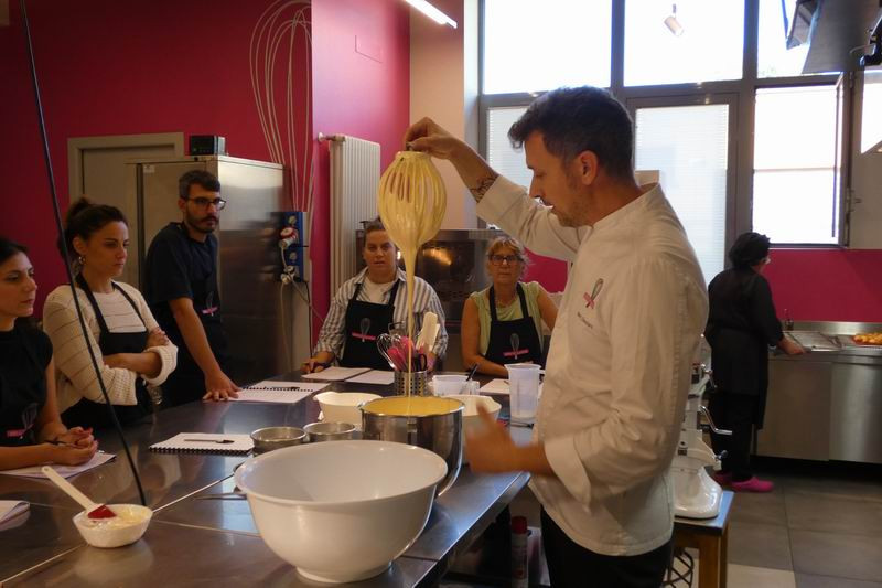 Otto_in_cucina_-_Pasticceria_Base_-_Lezione_1_-_2024-09-28-007.jpg