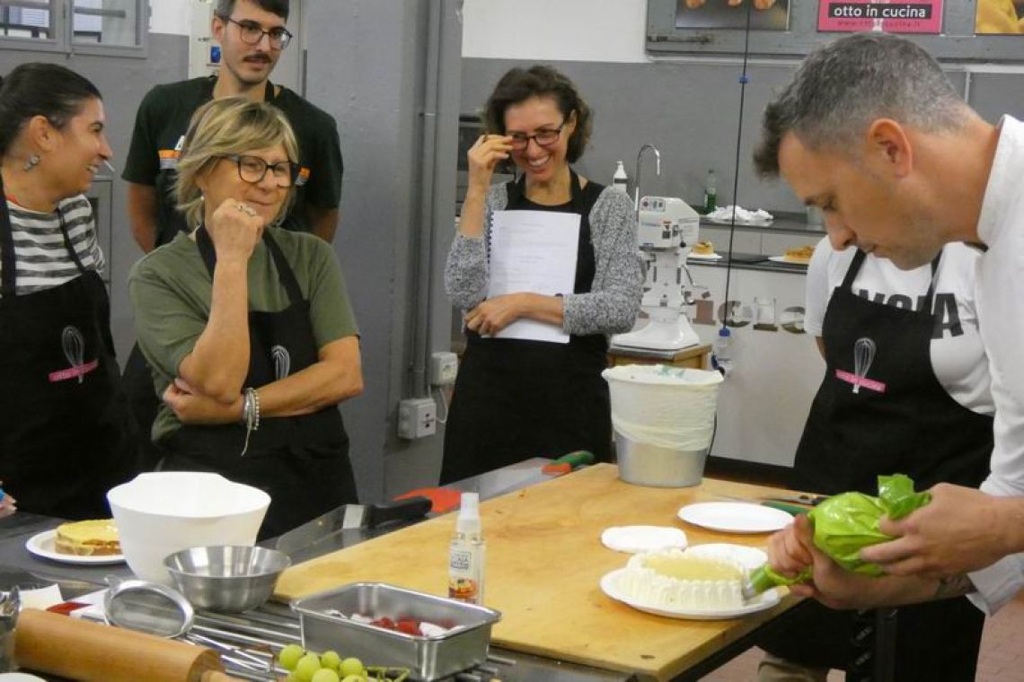 Otto_in_cucina_-_Pasticceria_Base_-_Lezione_1_-_2024-10-05-007.jpg
