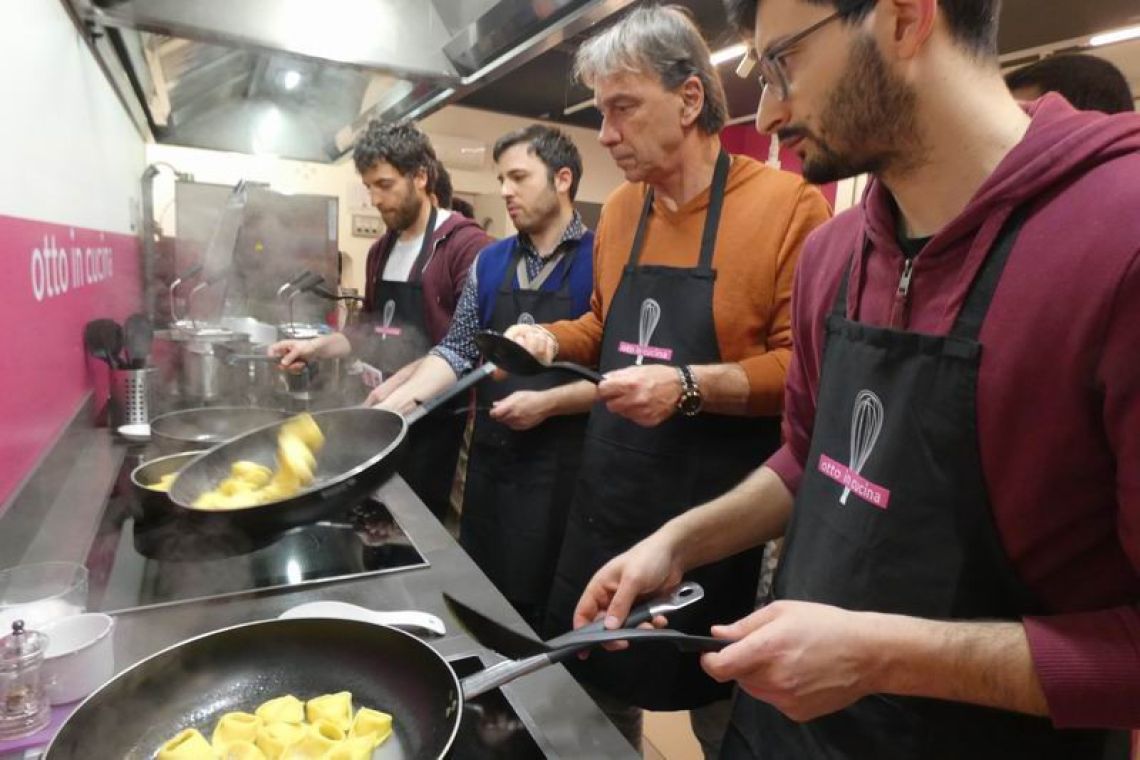 otto_in_cucina_-_corso_di_coppia_-_2023-03-24_002.jpeg