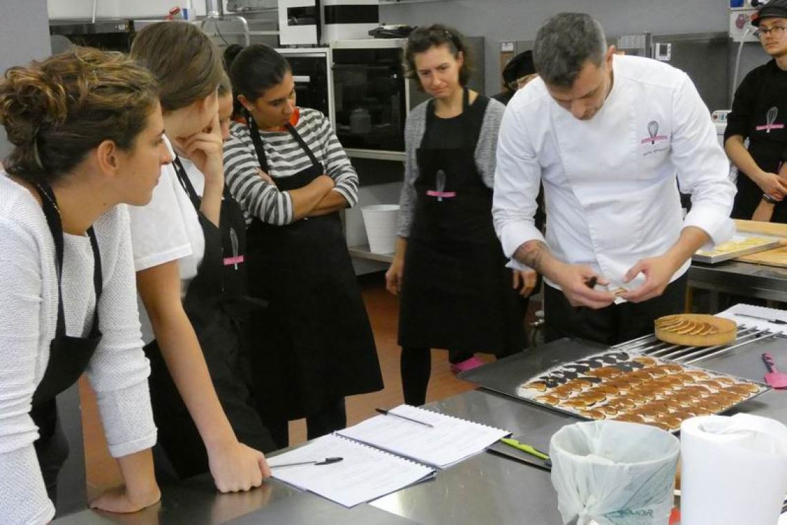 Otto_in_cucina_-_Pasticceria_Base_-_Lezione_1_-_2024-10-05-019.jpg