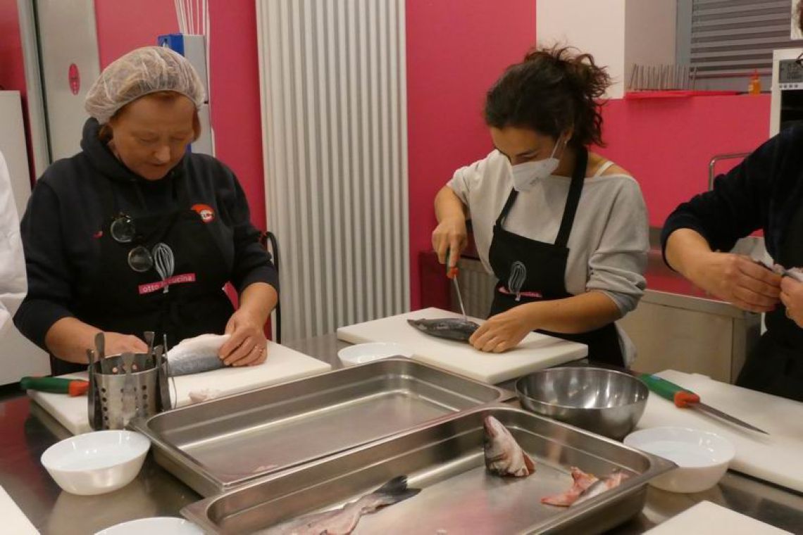 Otto_in_cucina_-_Pesce_in_3_lezioni_-_2023-11-22-015.jpeg