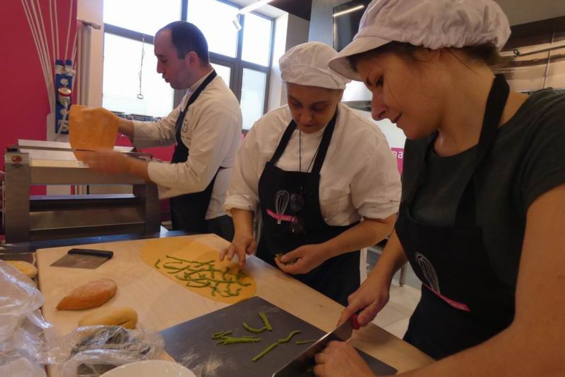 Otto_in_cucina_-_Corso_sfoglia_professionale_-_2023-03-06-026.jpg