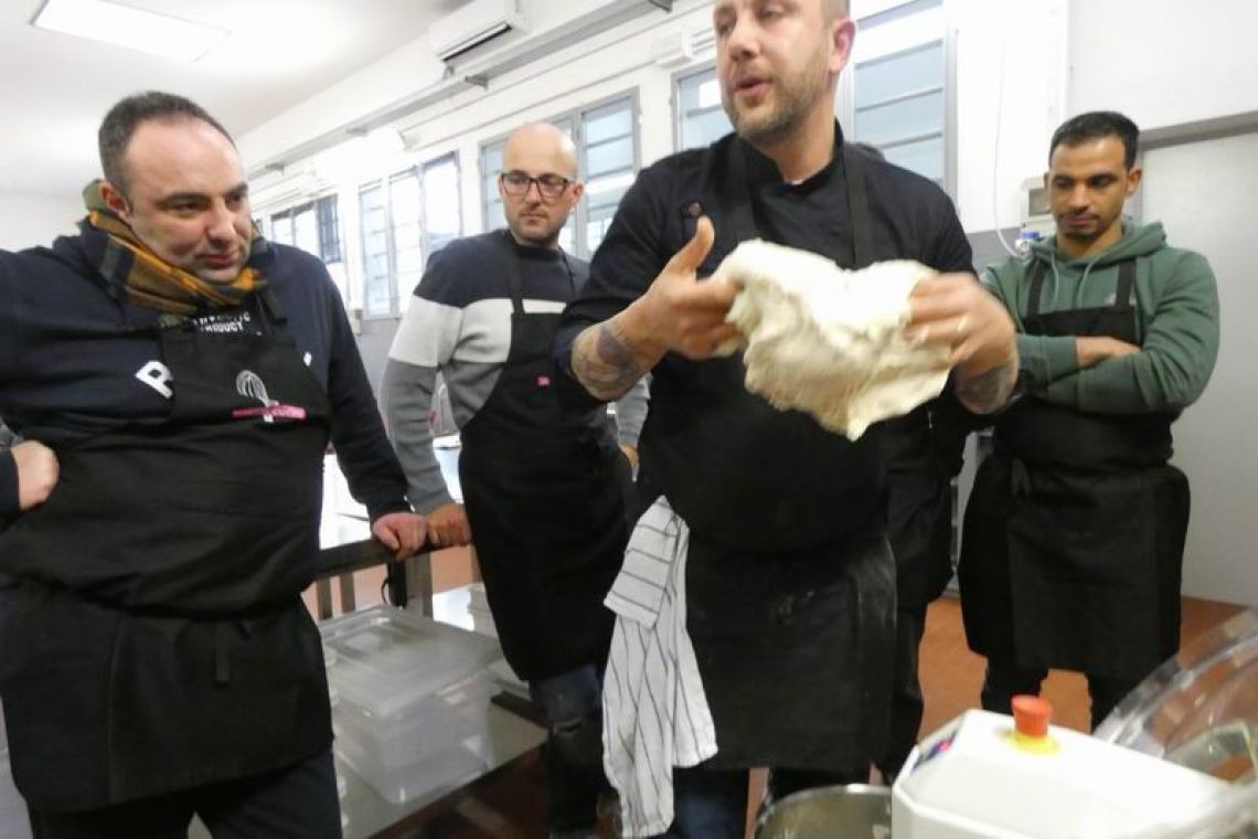 Otto_in_cucina_-_Corso_professionale_pizza_-_2023-02-27-036.jpeg