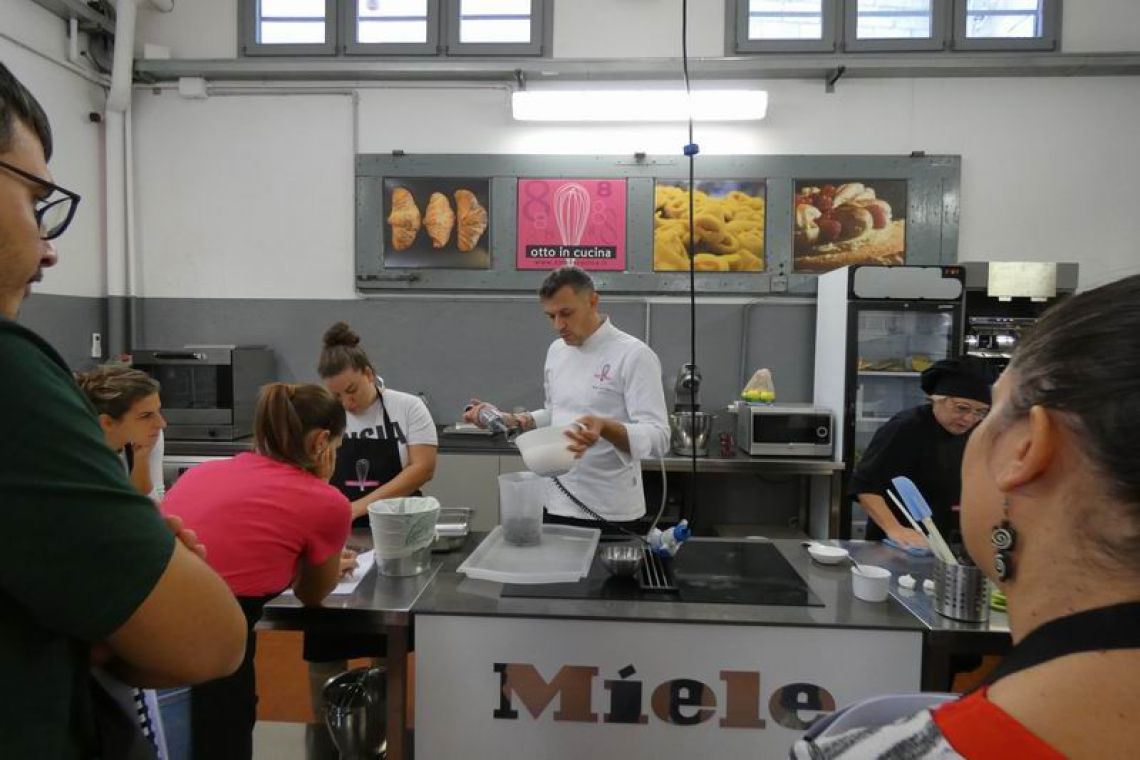 Otto_in_cucina_-_Pasticceria_Base_-_Lezione_1_-_2024-10-05-037.jpg