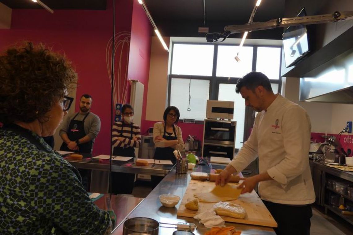 Otto_in_cucina_-_Pasticceria_Base_-_Lezione_2_-_2023-04-22-024.jpg