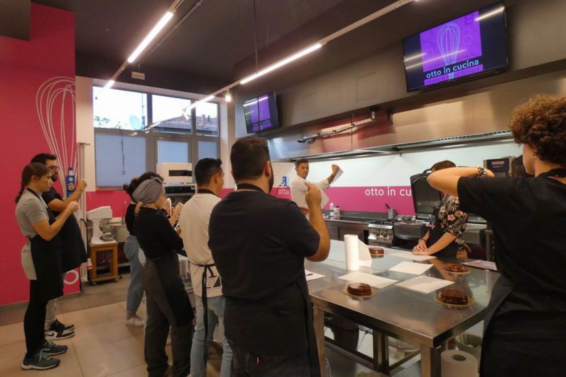 Otto_in_cucina_-_Pasticceria_Base_-_Lezione_1_-_2023-10-21-010.jpg