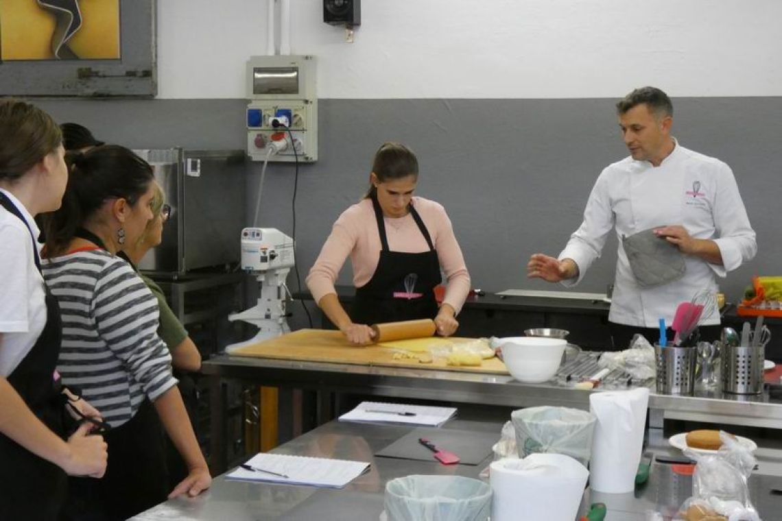 Otto_in_cucina_-_Pasticceria_Base_-_Lezione_1_-_2024-10-05-025.jpg