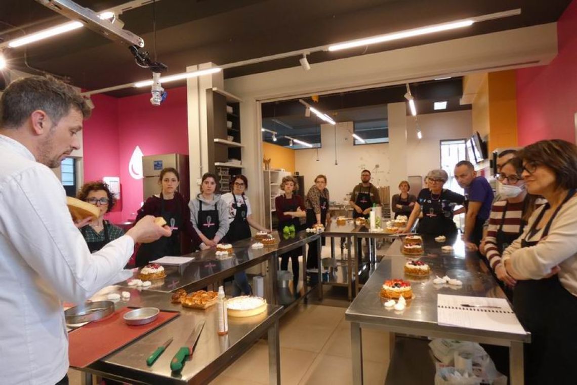 Otto_in_cucina_-_Pasticceria_Base_-_Lezione_2_-_2023-04-22-005.jpg