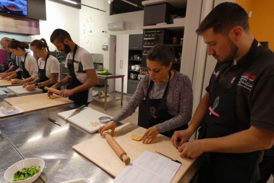 otto_in_cucina_-_corso_di_coppia_-_2023-04-21_019.jpeg
