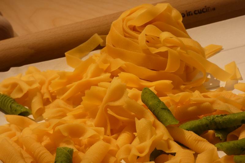 Otto_in_cucina_-_Sfoglia_e_tortellino_in_un_giorno_-_2025-11-22-002.jpg
