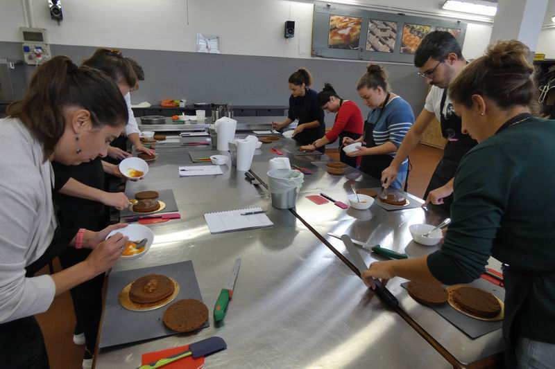 Otto_in_cucina_-_Pasticceria_Base_-_Lezione_3_-_2024-10-12-018.jpg