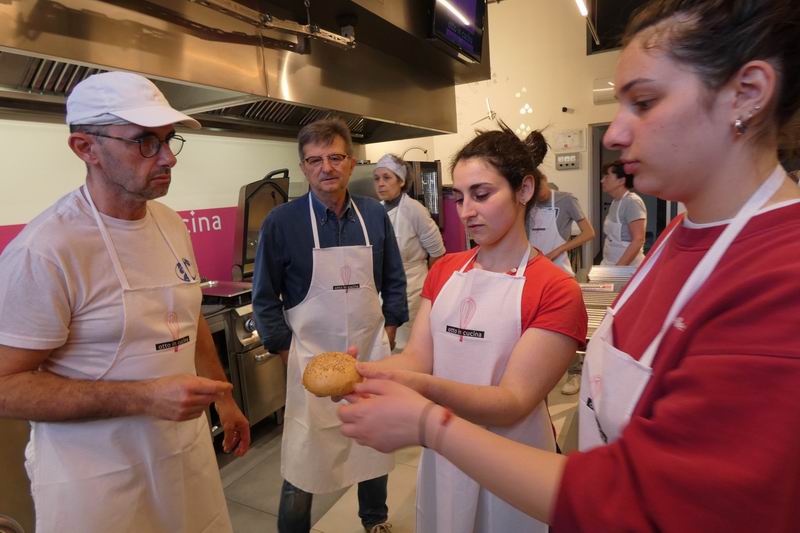 Otto_in_cucina_-_lievitati_dolci_e_salati_-_2024-04-14-014_.jpg